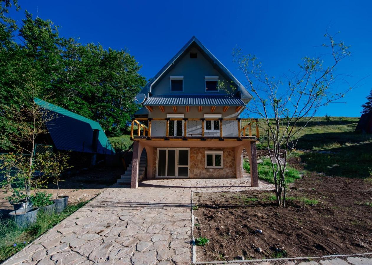 Villa Stairway - Vucje à Nikšić Extérieur photo