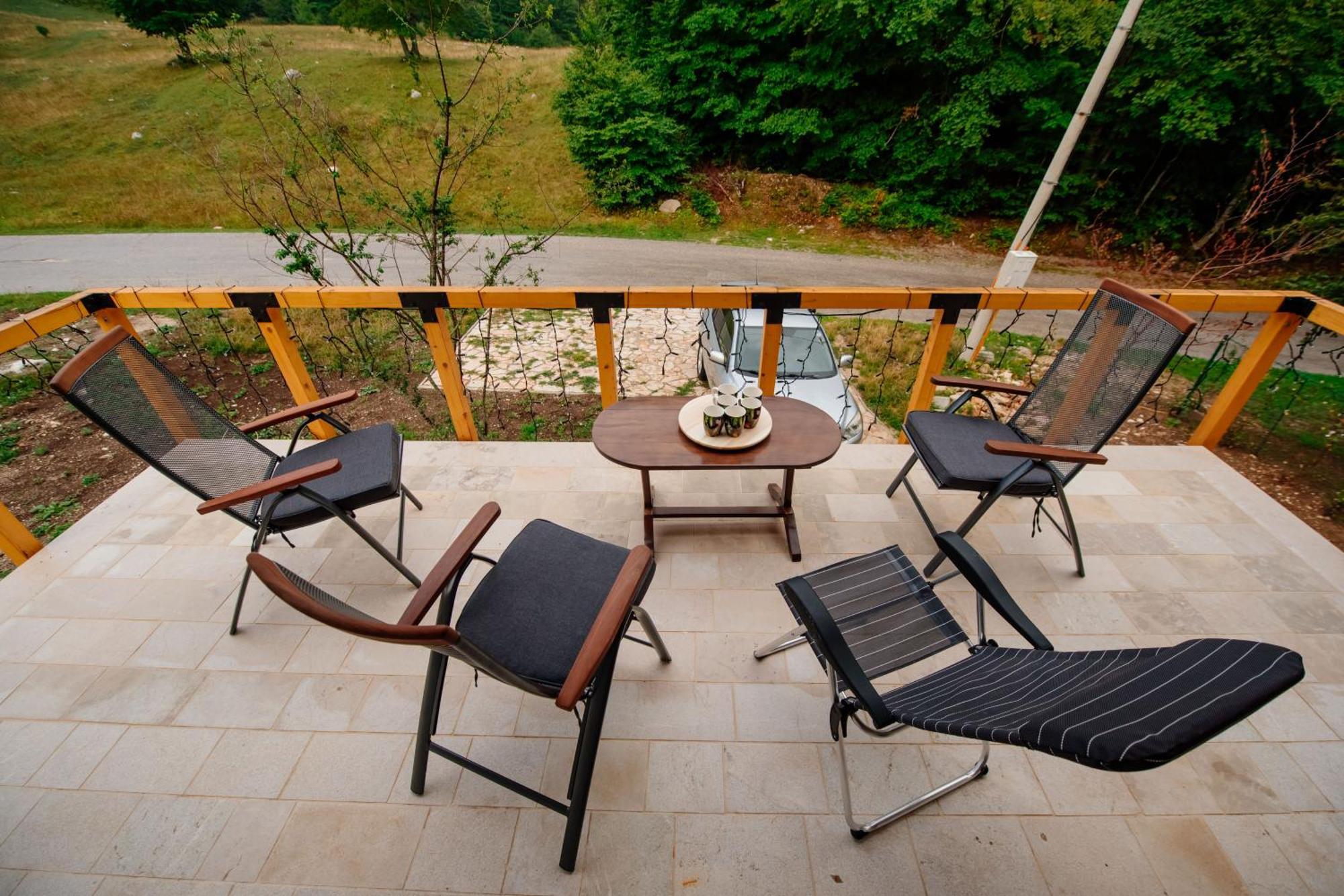 Villa Stairway - Vucje à Nikšić Extérieur photo